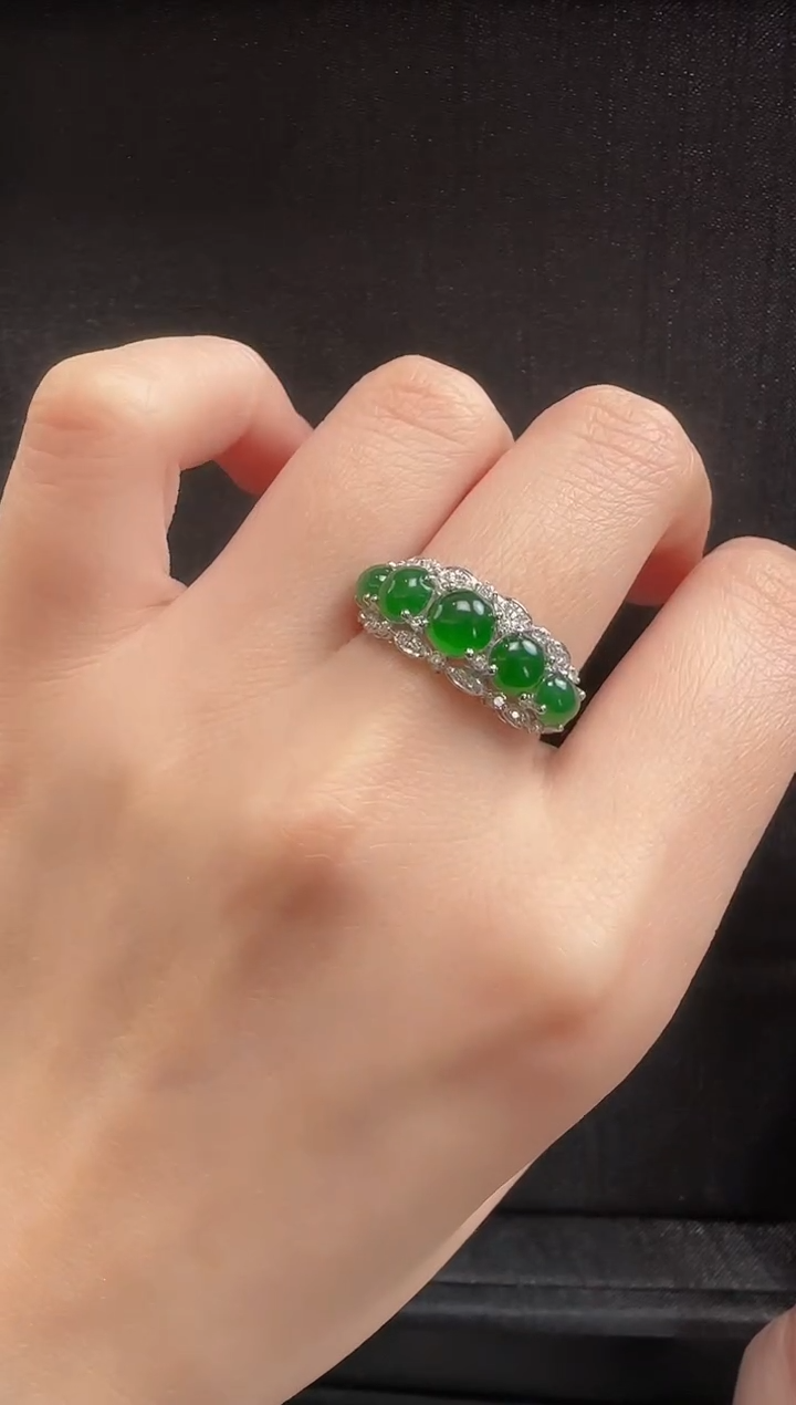 【闪购商品】翡翠戒指18K金镶嵌055蛋面一只