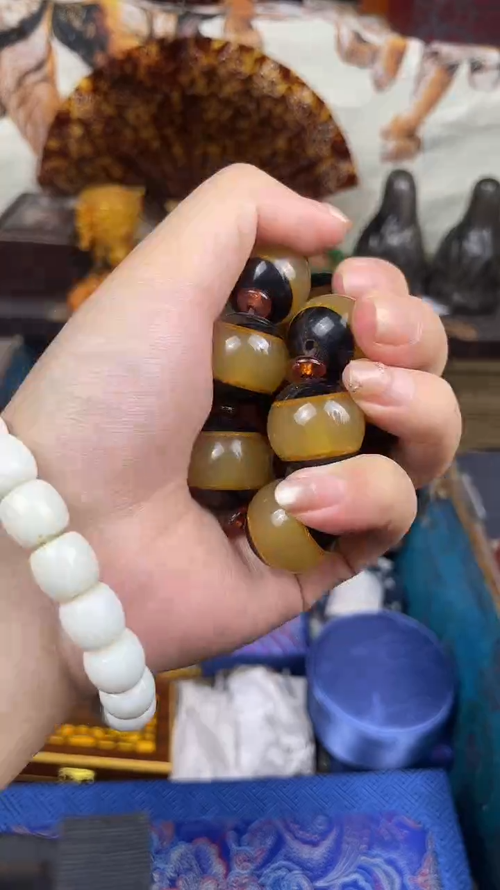 香榧木小月——————