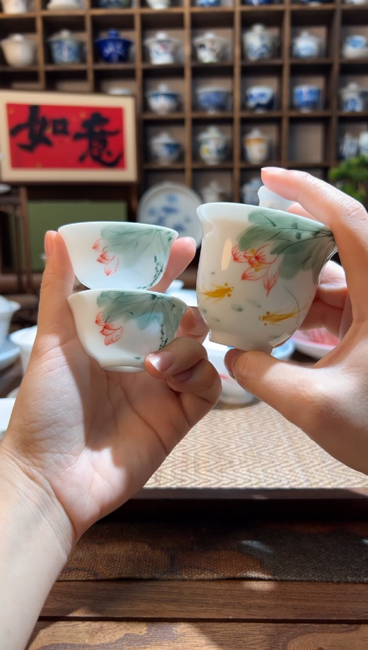 【闪购商品】五彩荷花美人肩盖碗+2个小客杯