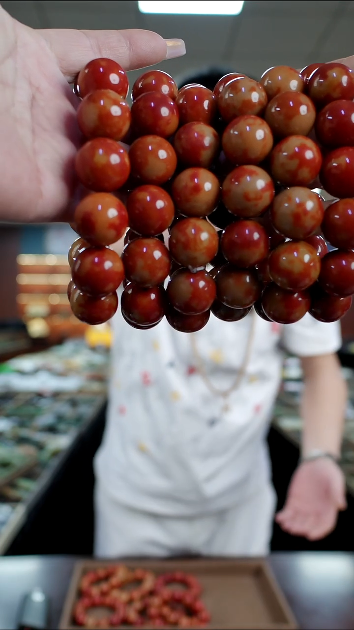 未镶嵌蛇纹石玉手串多样是发货随机发一