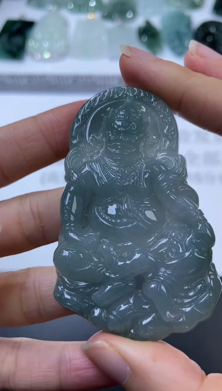 未镶嵌挂件翡翠374224   多人 