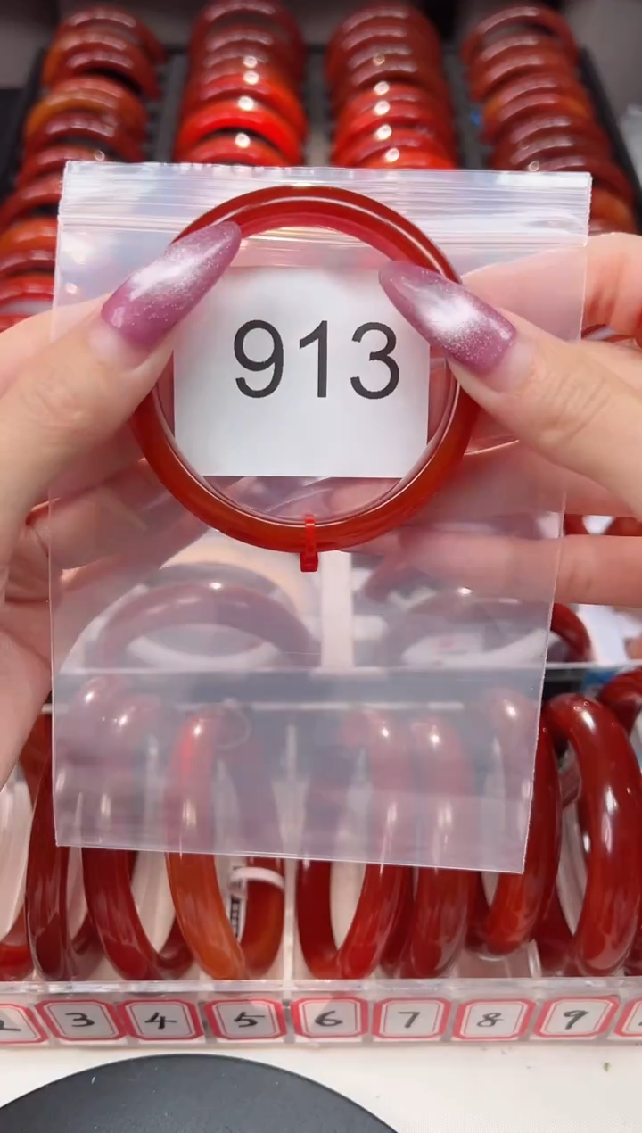 手镯玛瑙/玉髓未镶嵌54圈口*B913