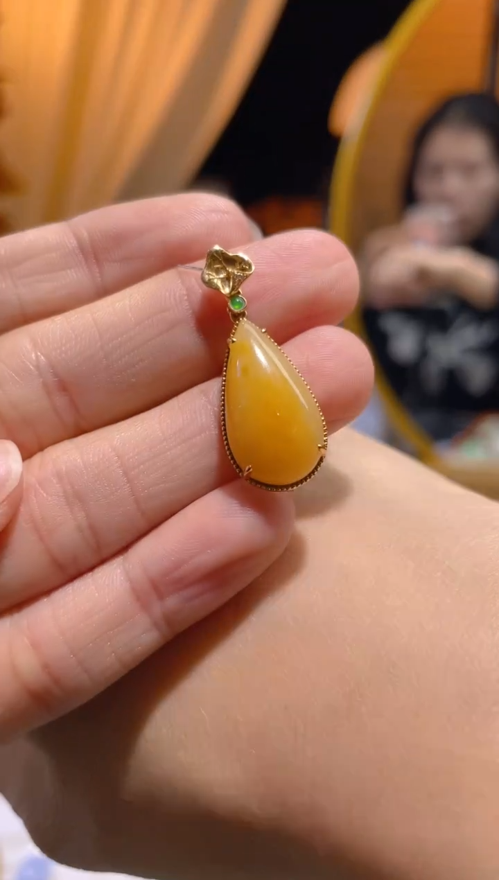 【闪购商品】翡翠颈饰18K金镶嵌假一赔三