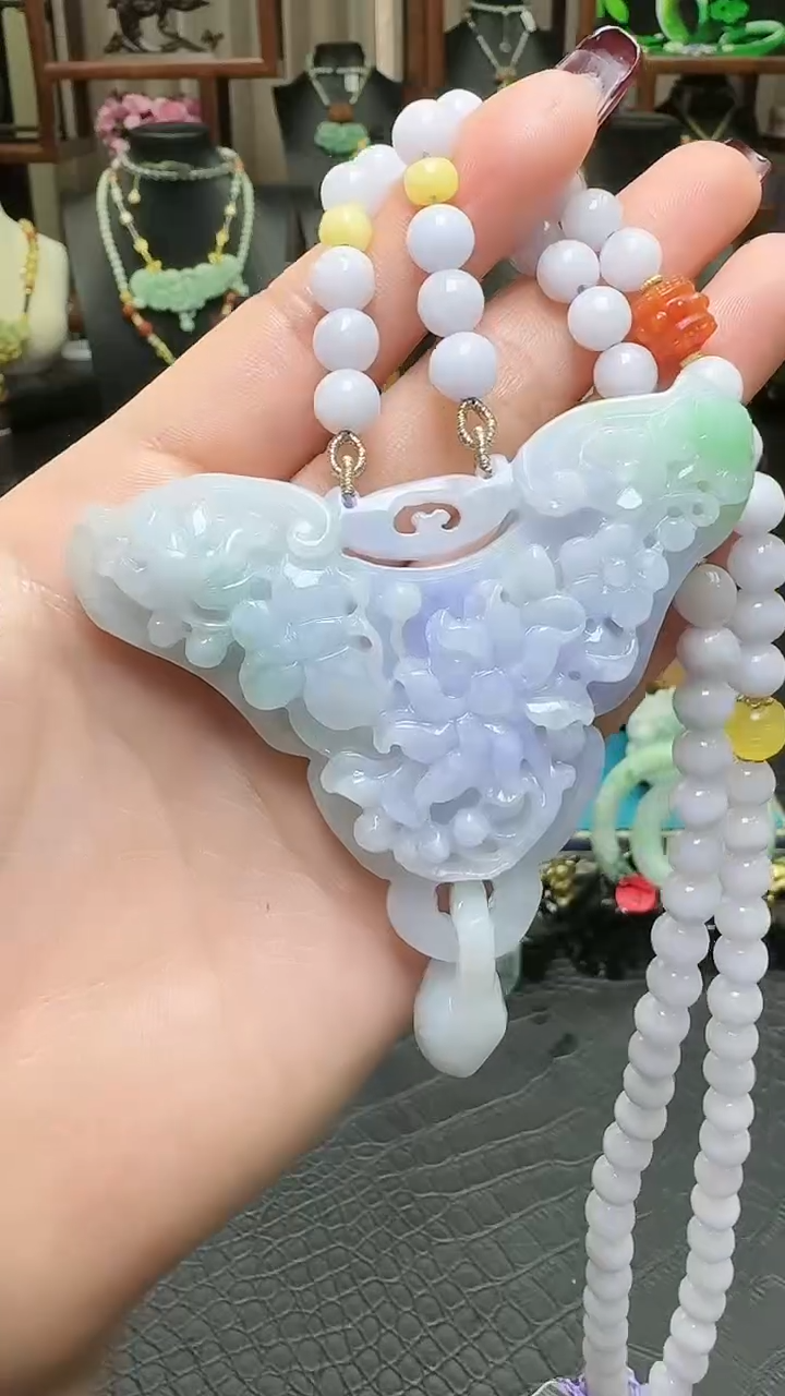 【闪购商品】翡翠颈饰未镶嵌春彩花牌