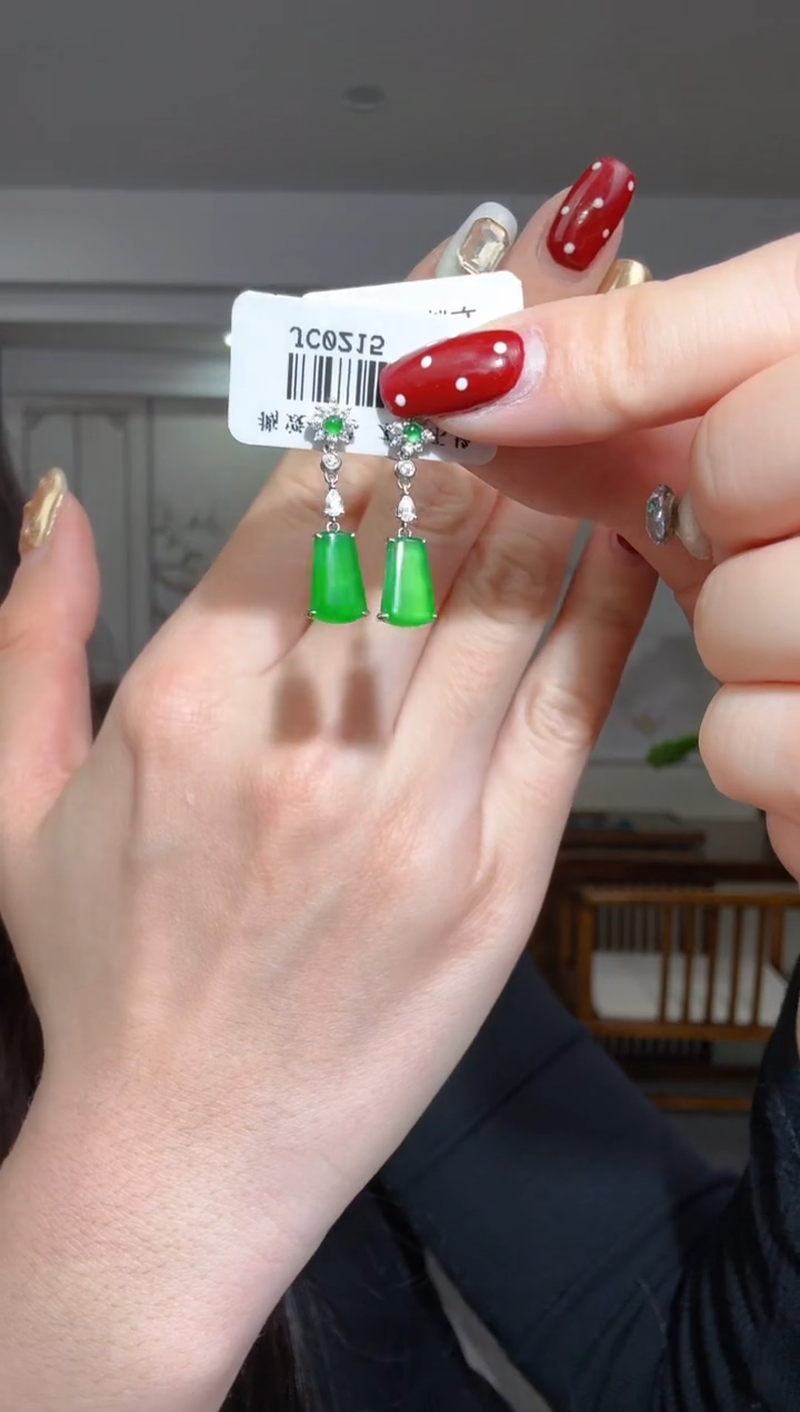 【闪购商品】翡翠耳饰18K金镶嵌无事牌