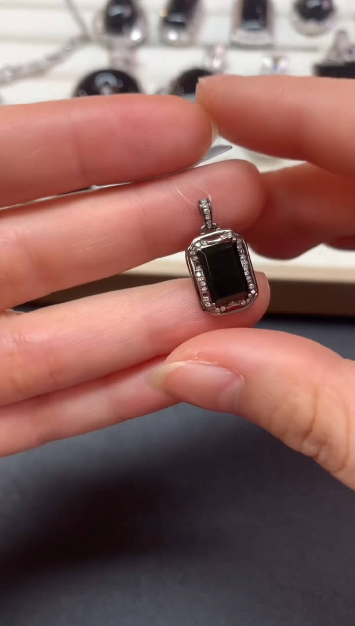 【闪购商品】翡翠吊坠(不含链)18K金镶嵌Z474|2380