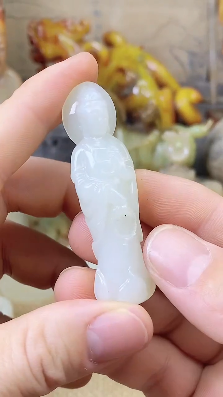 和田玉（糖玉）未镶嵌挂件1