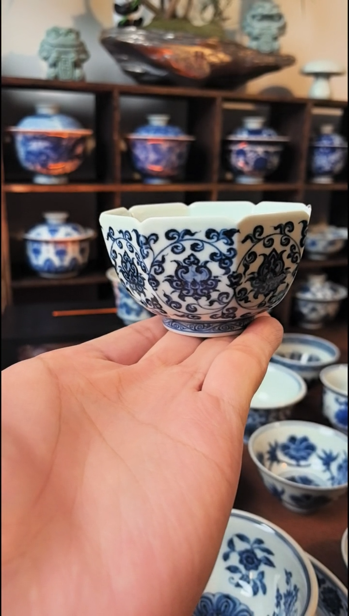 青花缠枝莲八方杯100cc