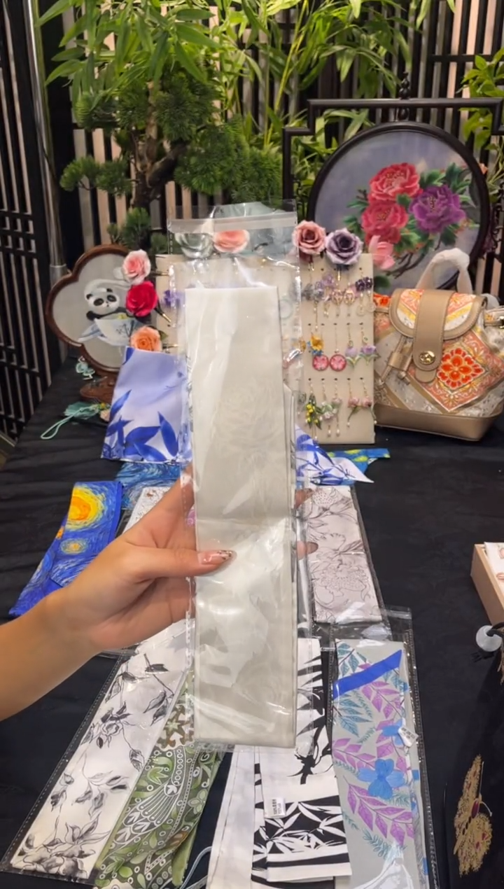 织绣小*~非遗苏绣手工饰品