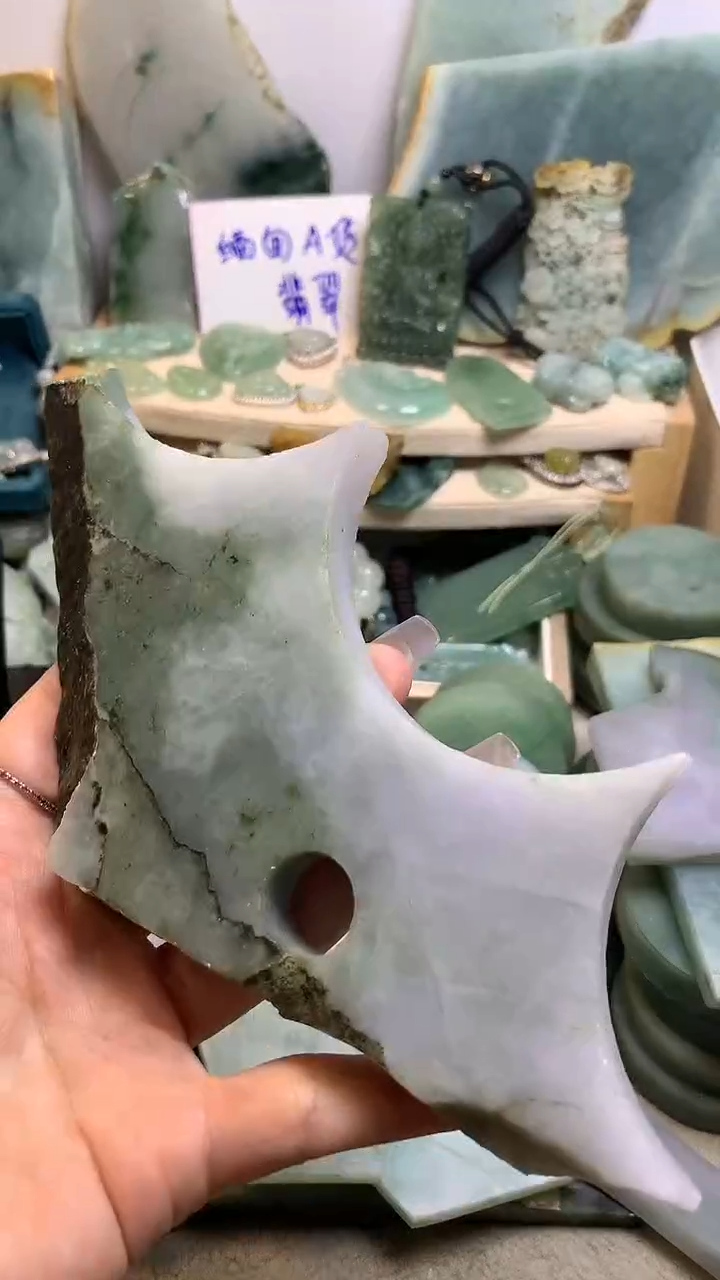 【闪购商品】翡翠挂件未镶嵌缅甸A货翡翠，没有运费险