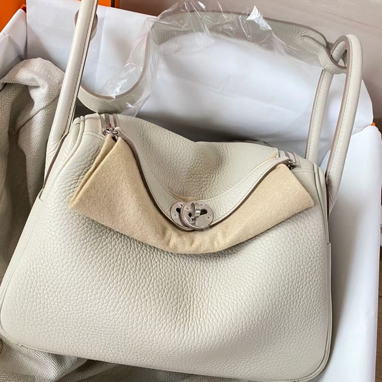 99新 Hermes/爱马仕 HZ爱马仕lindy30冰川白银扣c单间包