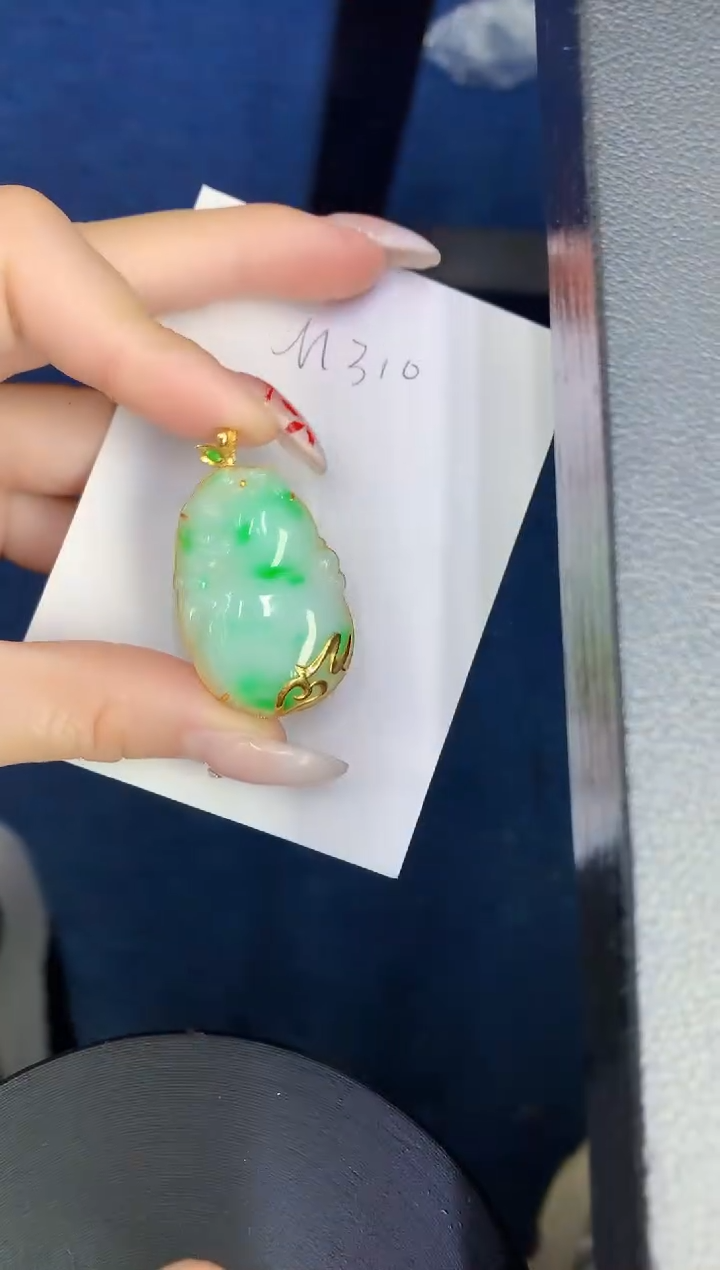 【闪购商品】翡翠颈饰18K金镶嵌00000000000