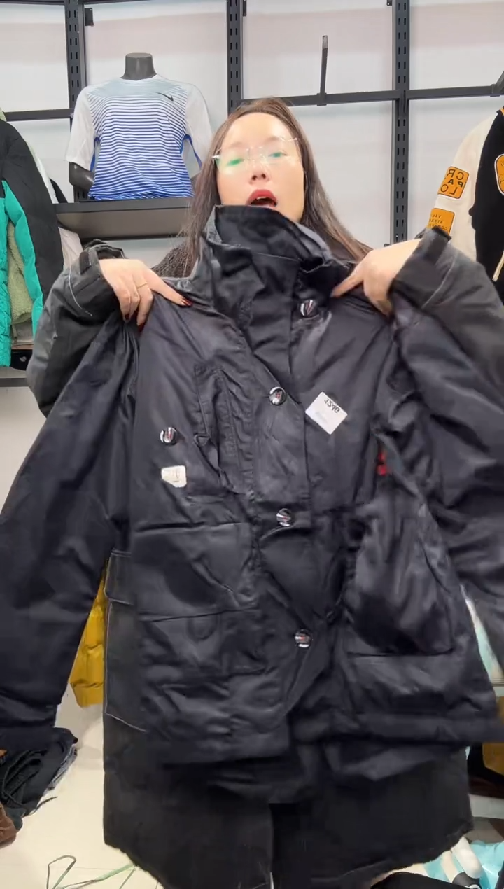 2373闪购编码 Nike/Jordan运动卫衣裤以直播间过款为准 尺码·L