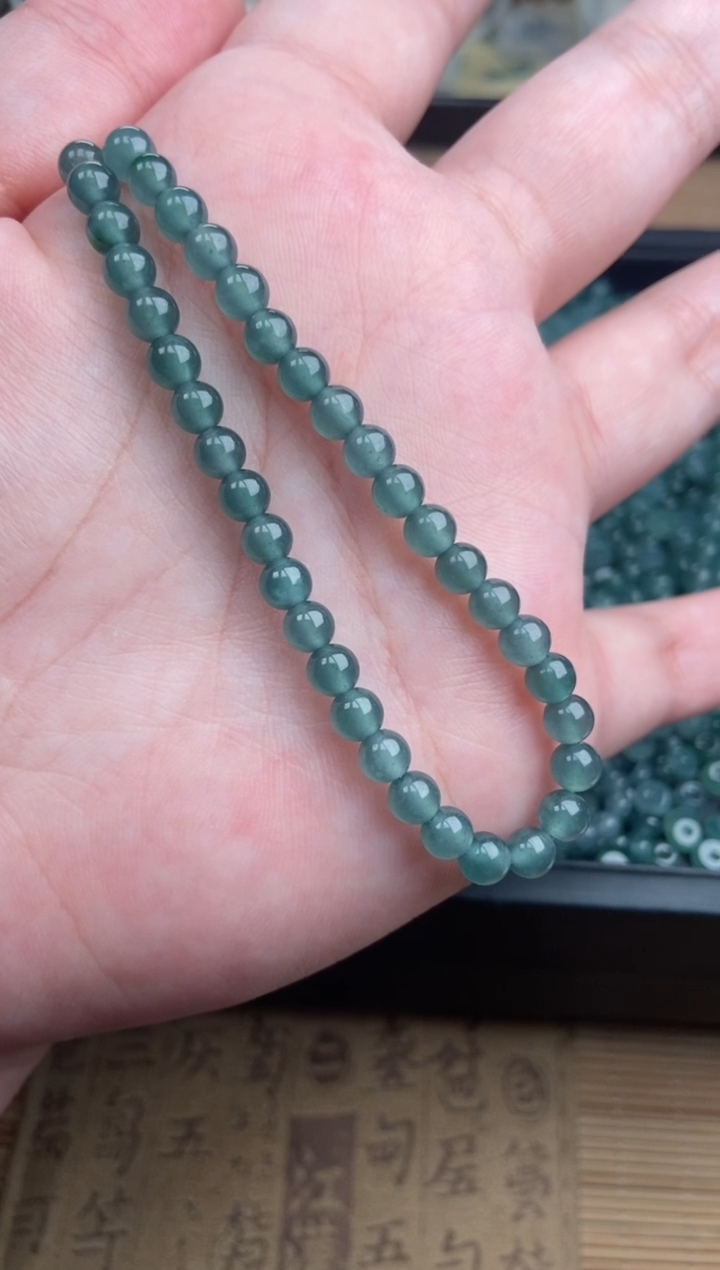 【闪购商品】翡翠手链未镶嵌多样性发货37颗卡5