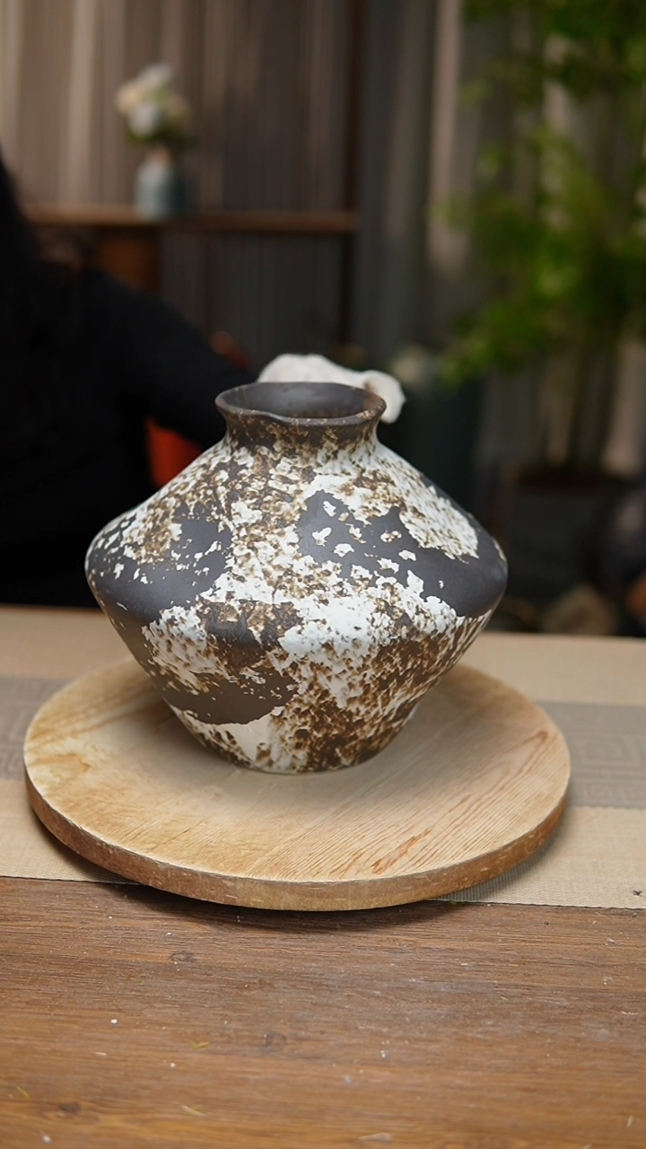 【闪购商品】陶瓷  花器诧寂黑飞碟  