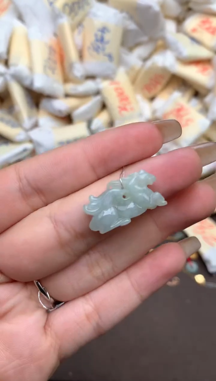 【闪购商品】翡翠挂件未镶嵌—