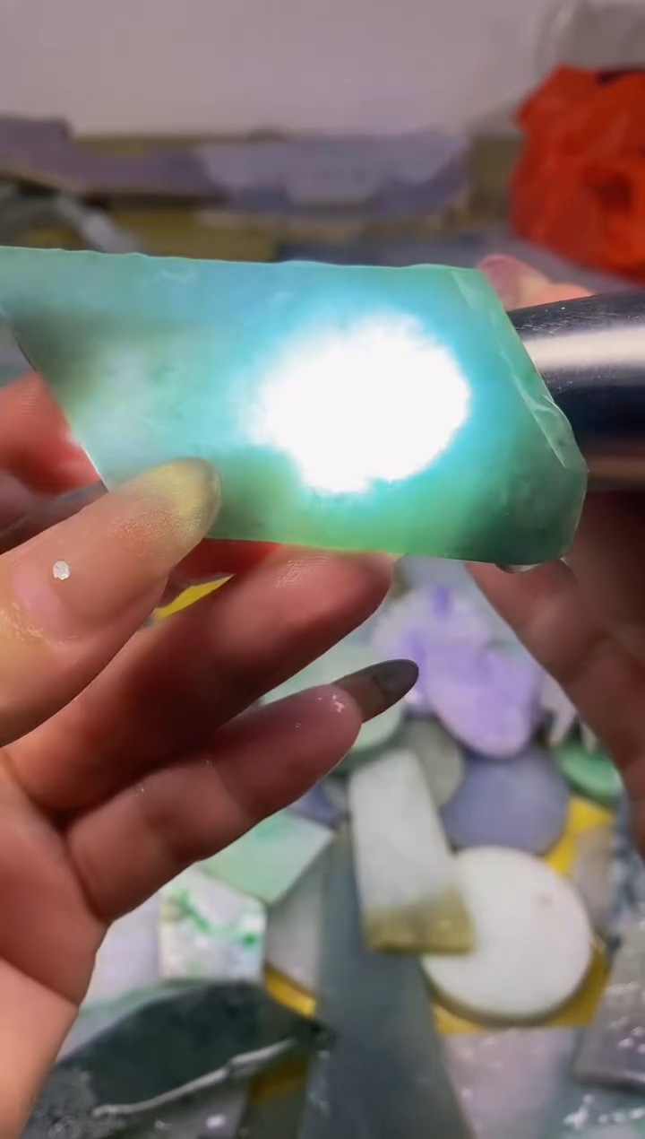 散珠翡翠天然缅甸翡翠A货1