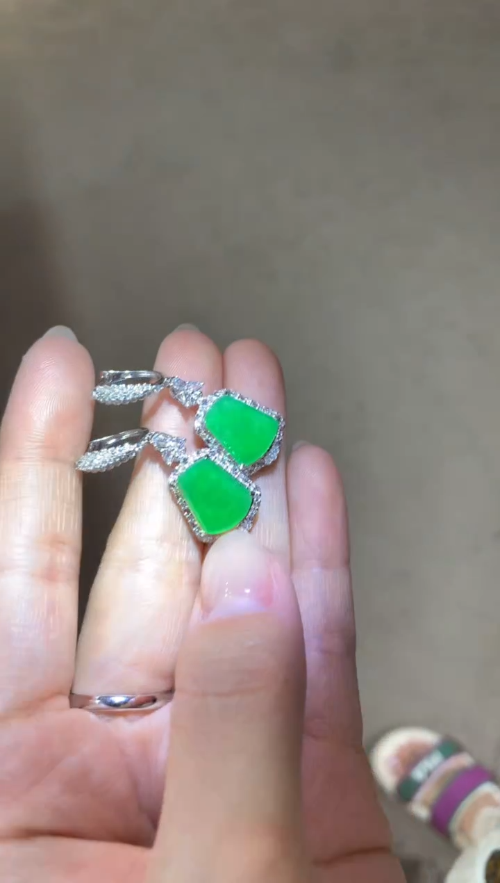 【闪购商品】翡翠耳饰18K金镶嵌|不退不换