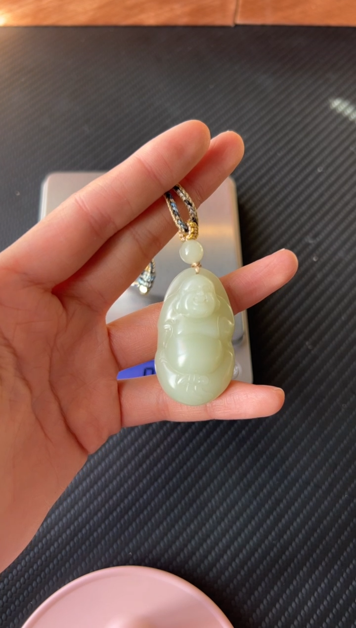 【闪购商品】和田玉吊坠(赠链)未镶嵌且末微色差迪克兰
