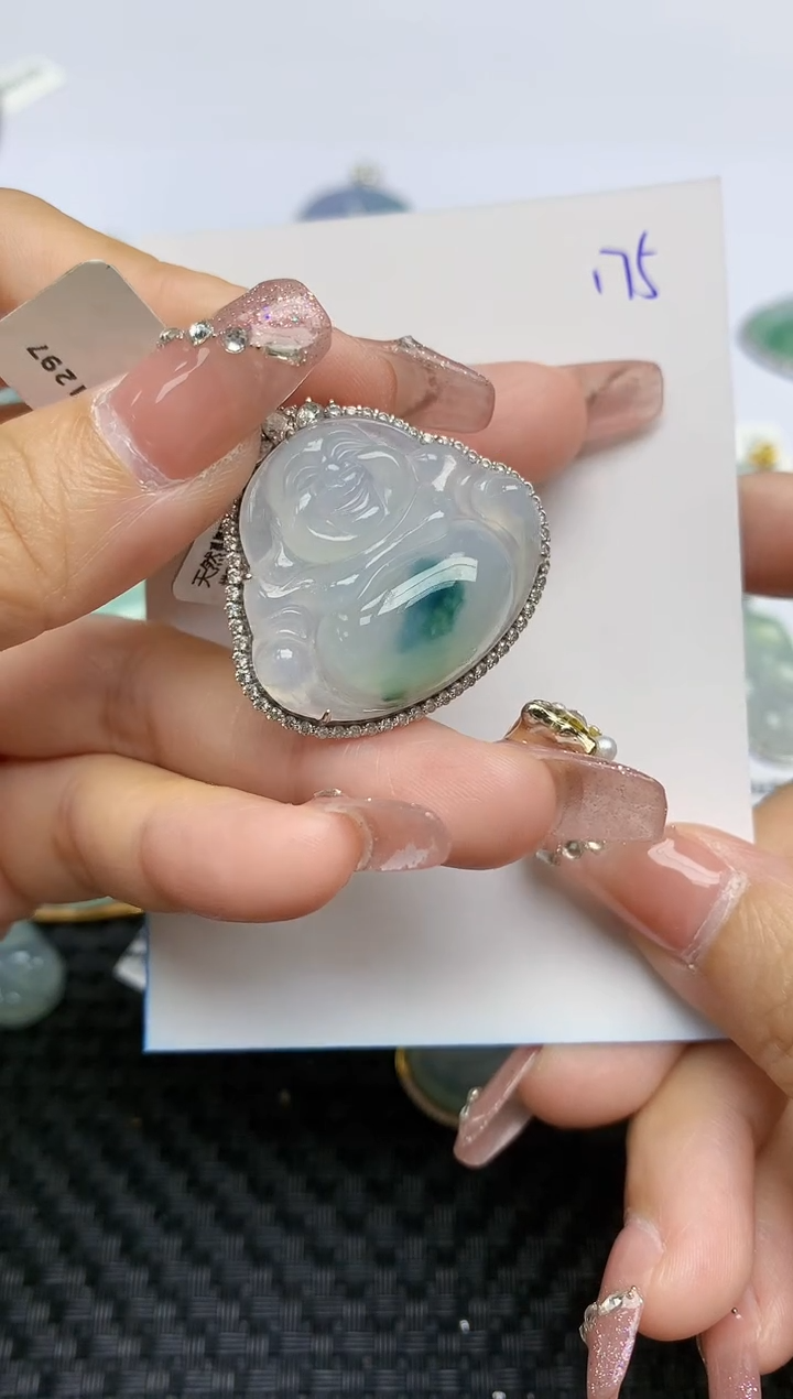 【闪购商品】翡翠颈饰18K金镶嵌天然A货翡翠 175