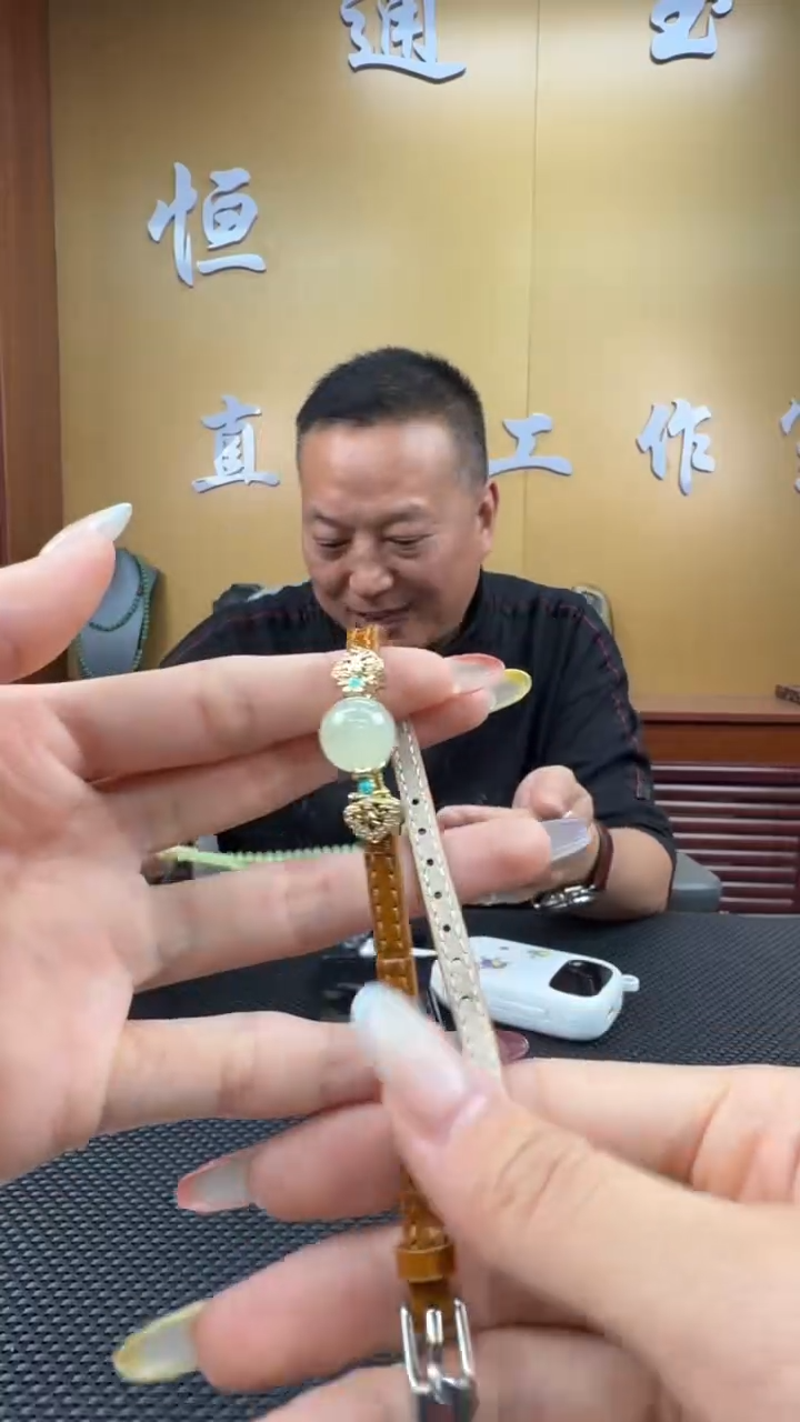 颈饰未镶嵌和田玉手串（多样性发一）