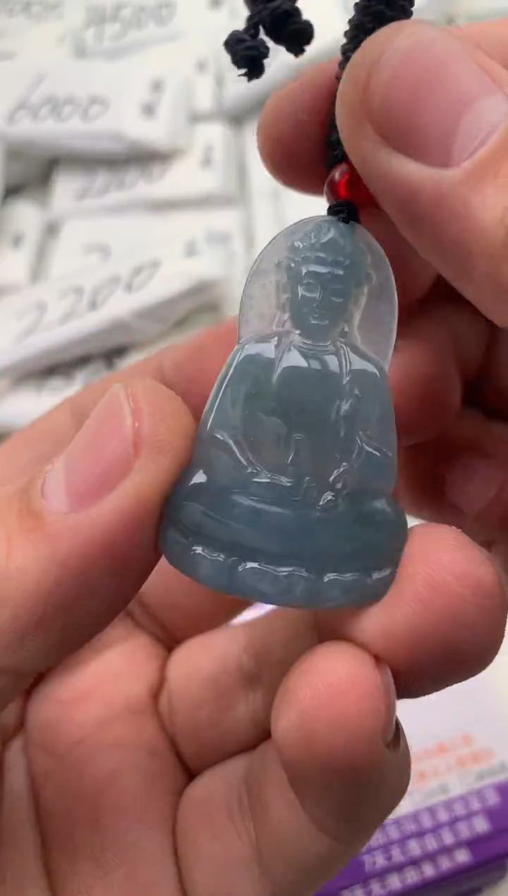 【闪购商品】翡翠颈饰未镶嵌素衣观音