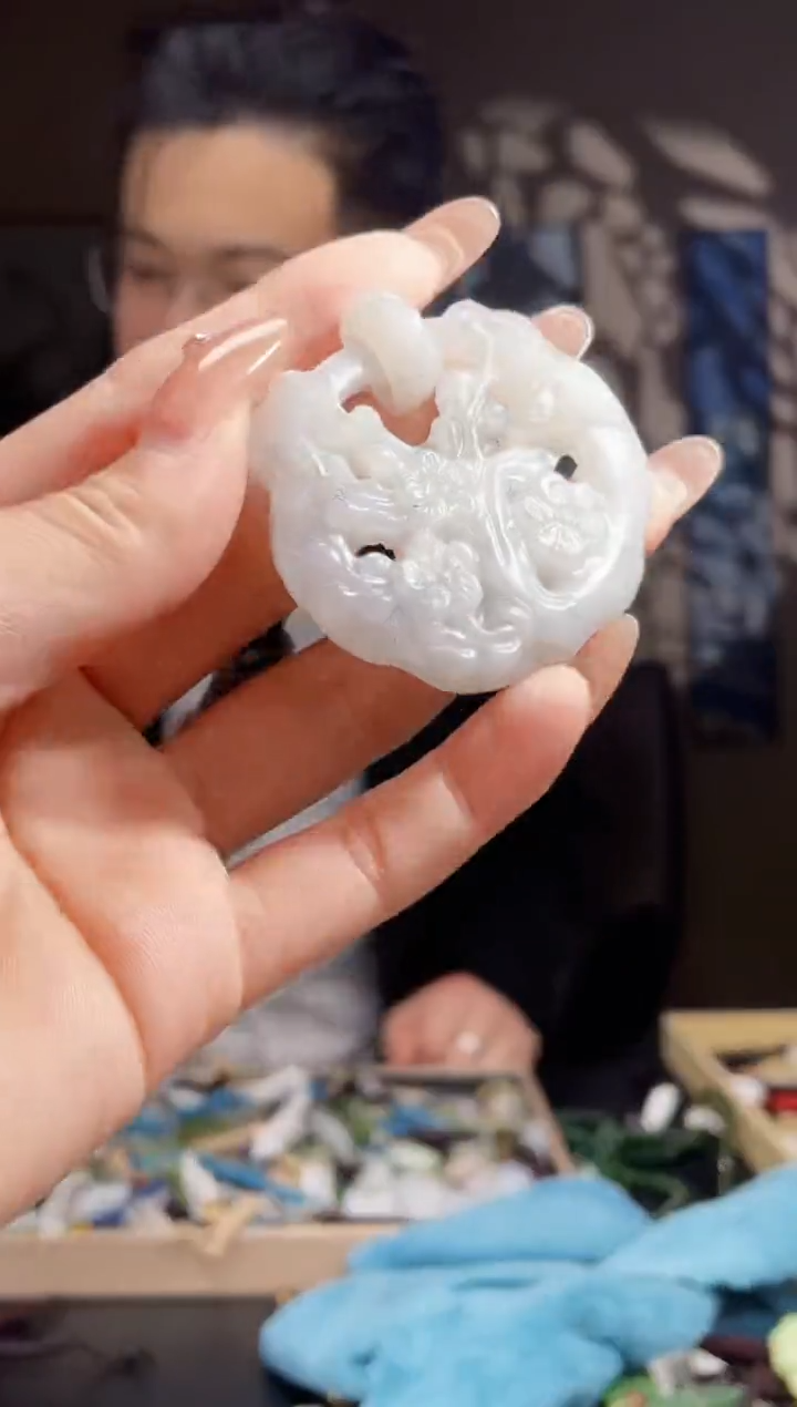 【闪购商品】和田玉颈饰未镶嵌拍一发一