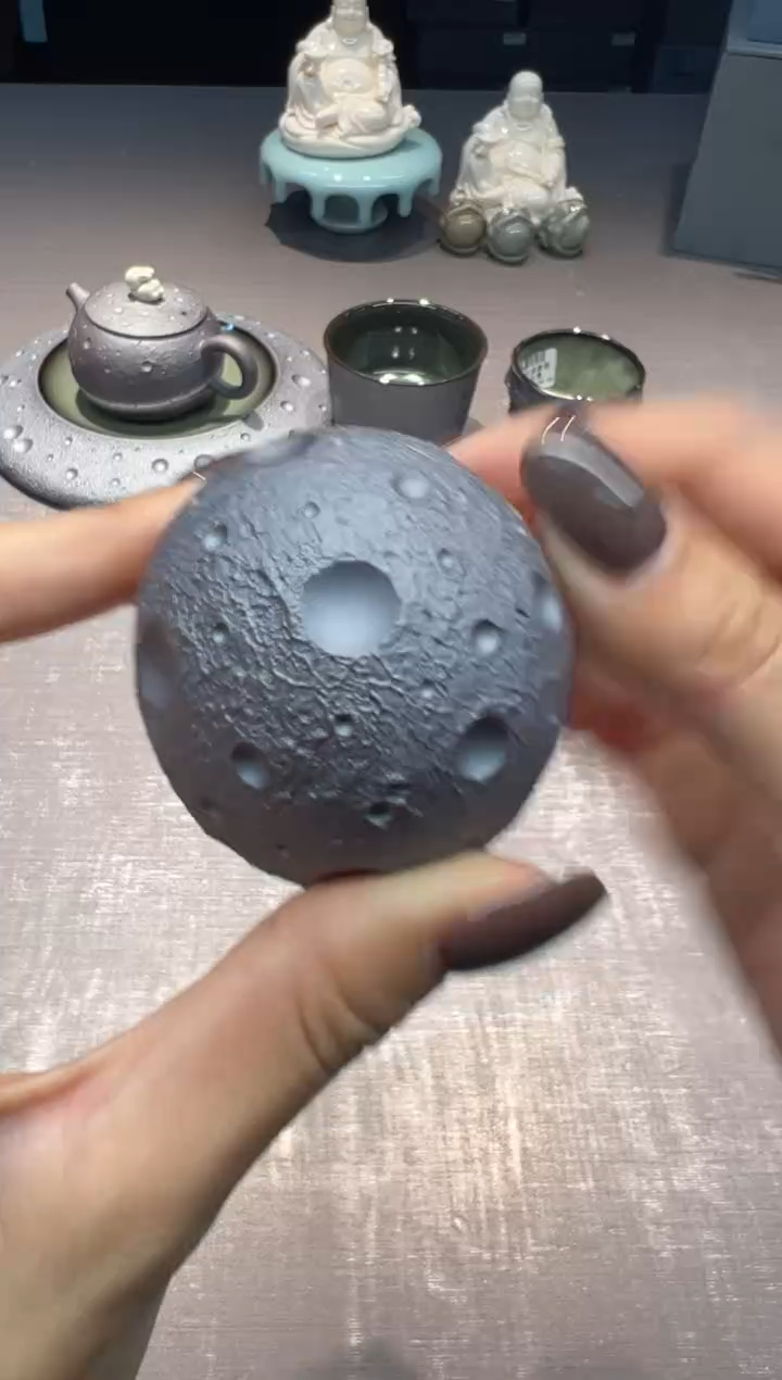 【闪购商品】吴俊杰 月球表面 盖置