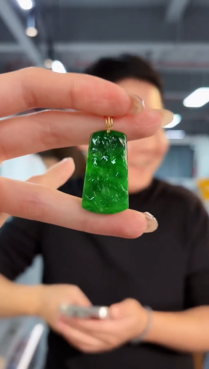 【闪购商品】翡翠颈饰18K金镶嵌缅料A货/支持复检/一件