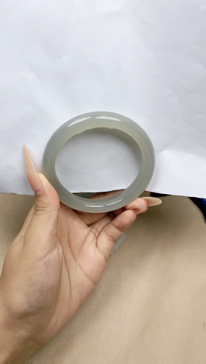 【闪购商品】和田玉手镯未镶嵌59圈口 YY