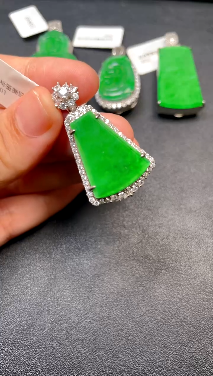 吊坠(不含链)银S925镶嵌翡翠吊坠