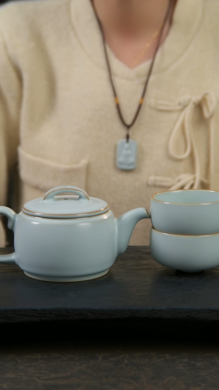 【闪购商品】杯汉瓦壶1只+居善杯2只（开片工艺)