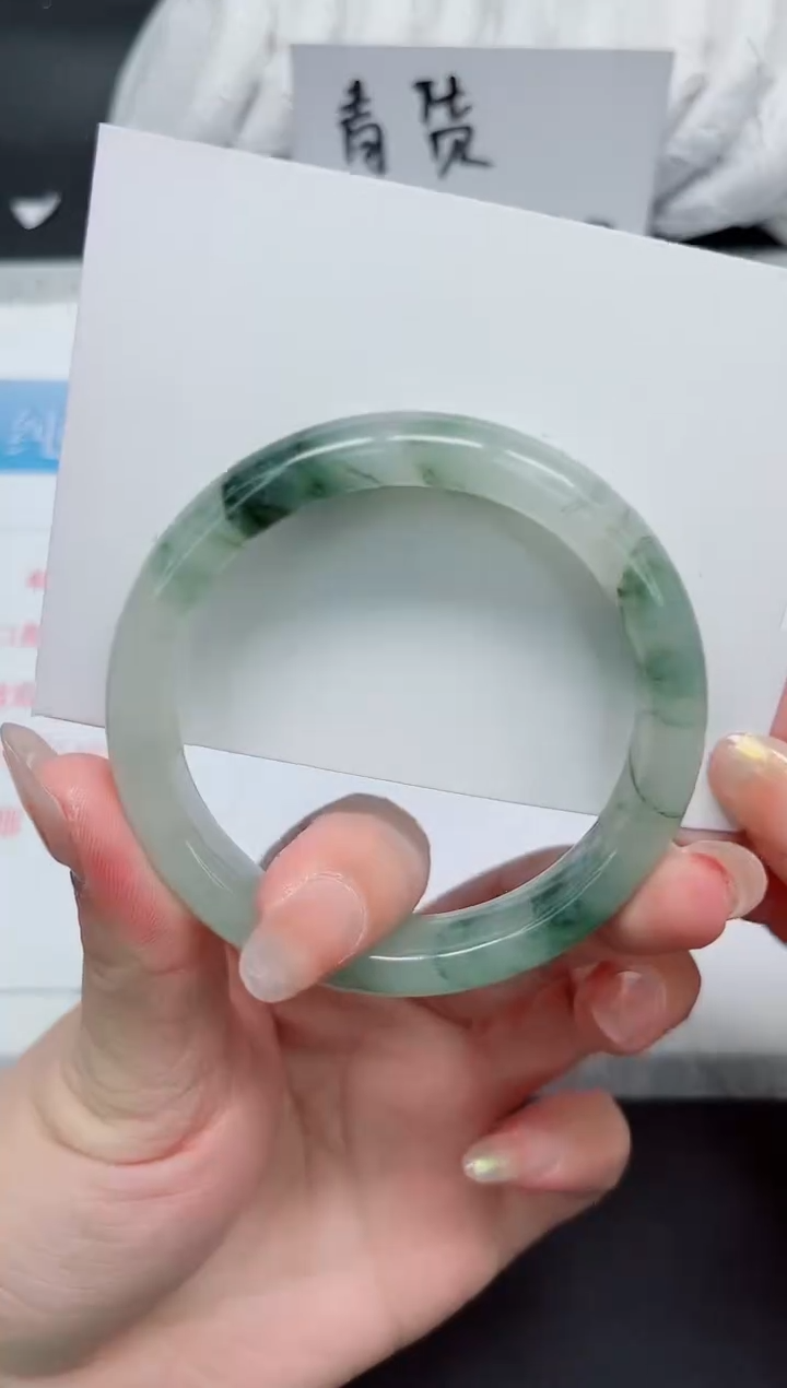 【闪购商品】石英质玉手镯未镶嵌151-56.8