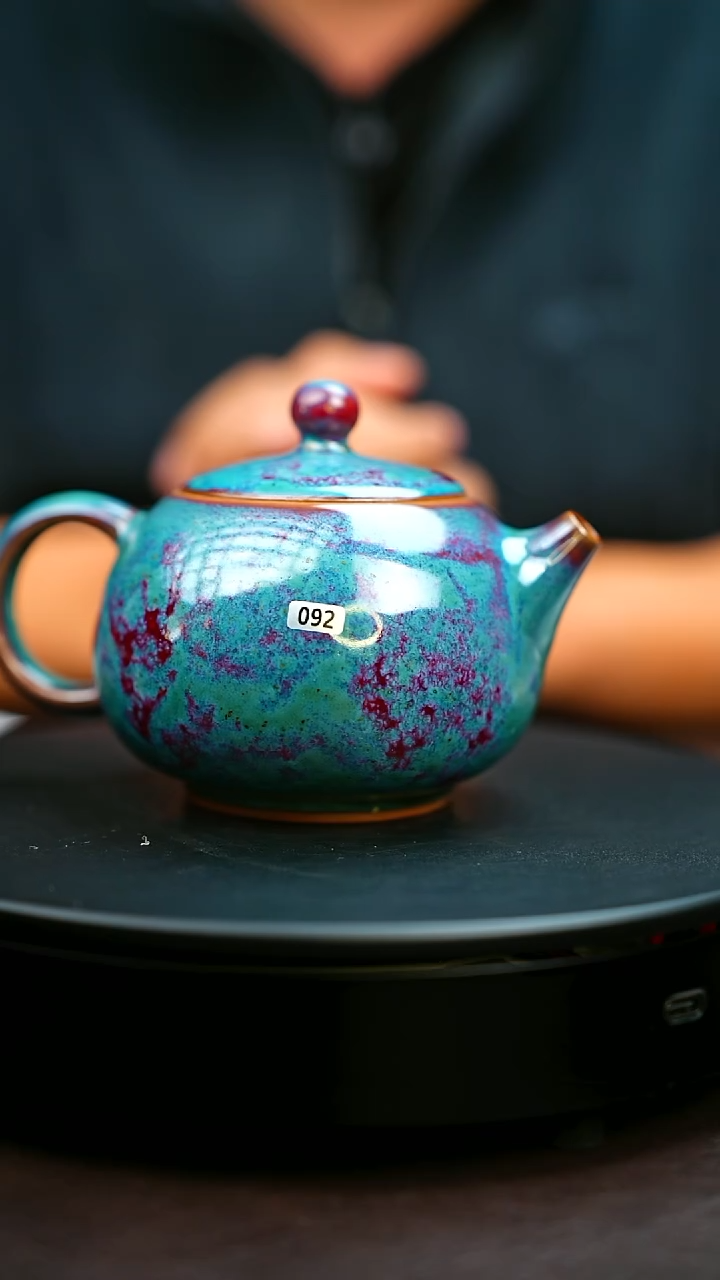092#原矿钧瓷炉钧釉西施壶