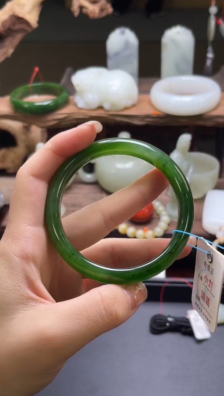 【闪购商品】和田玉手镯未镶嵌俄七碧玉老料 57+圈 9002213