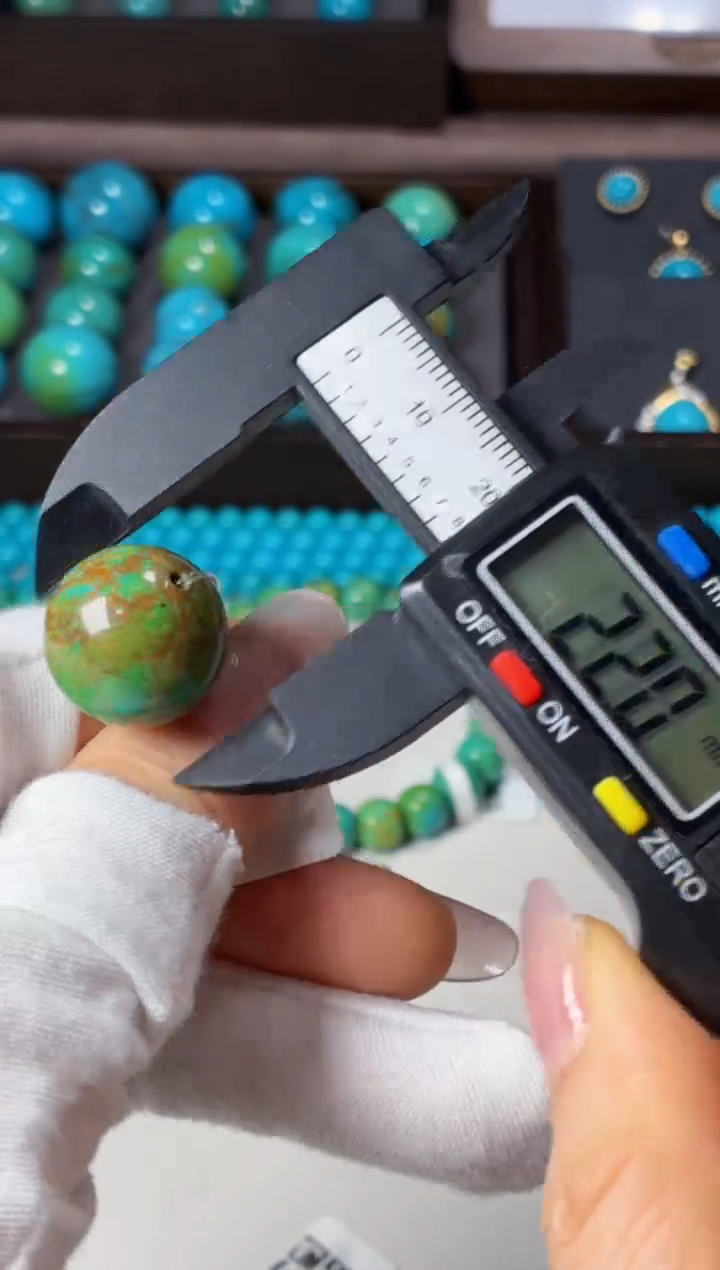 未镶嵌绿松石吊坠1