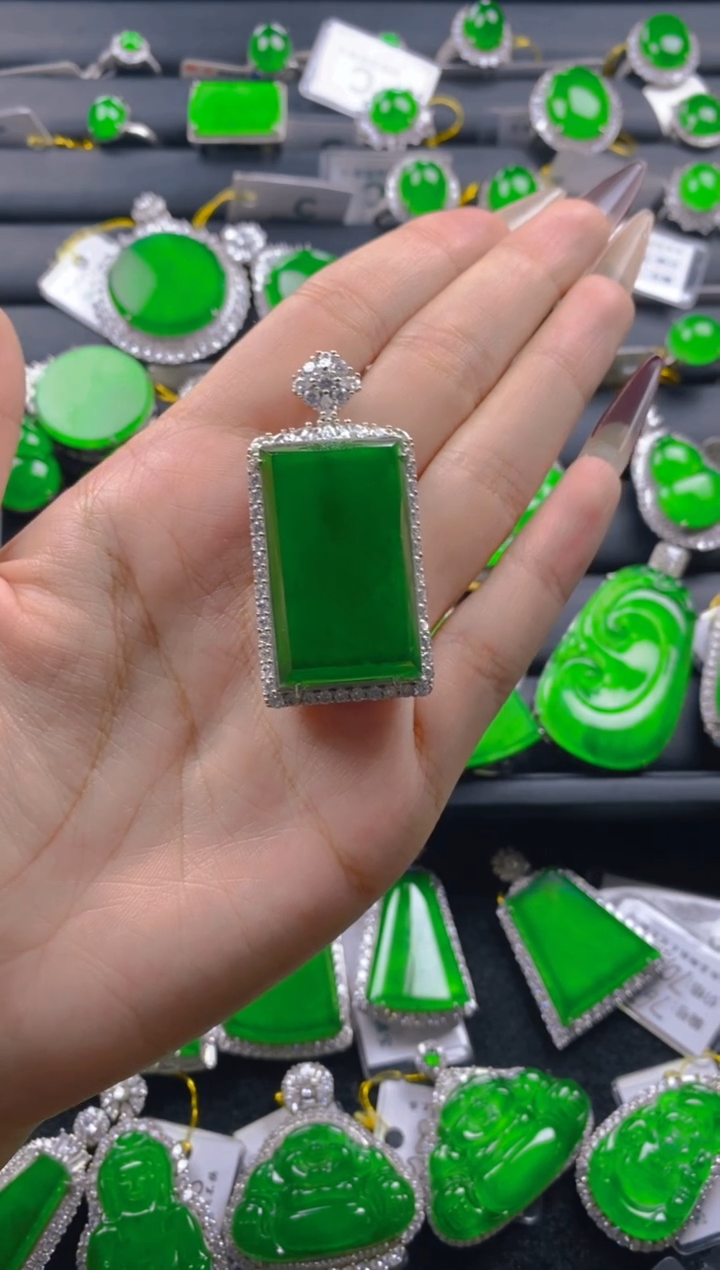 【闪购商品】翡翠颈饰银S925镶嵌11111111