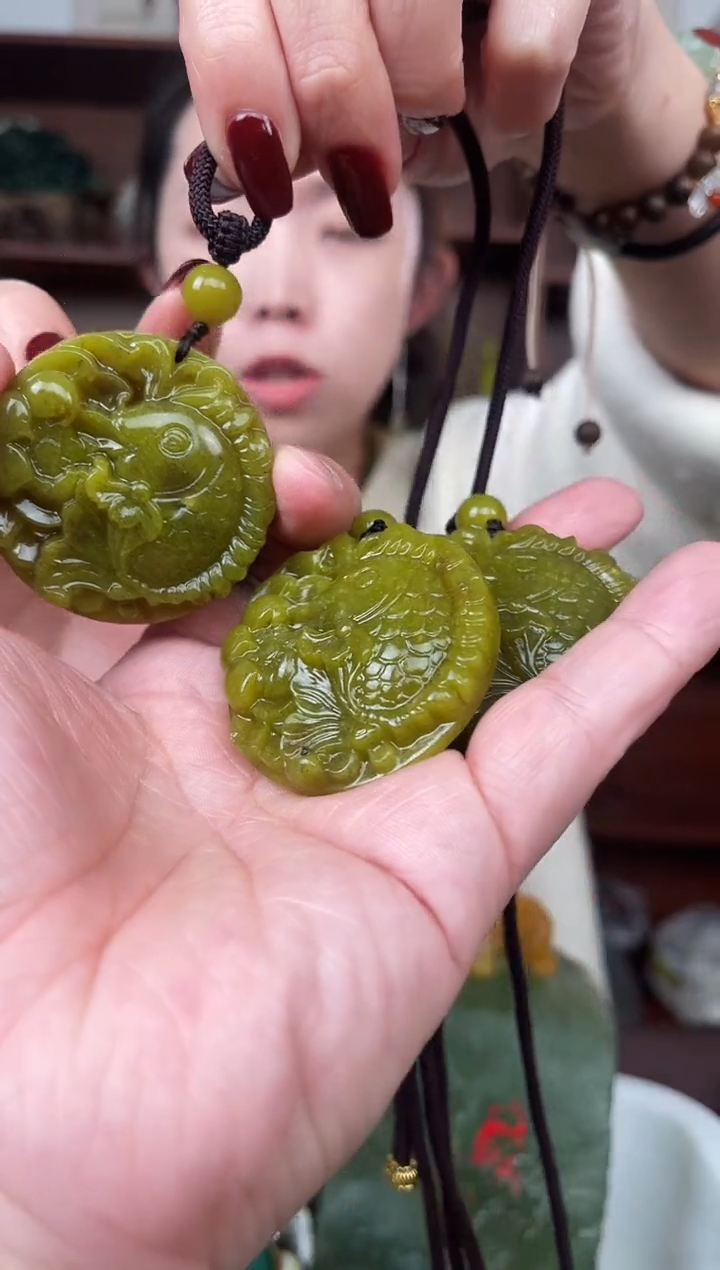 未镶嵌蛇纹石玉颈饰多样性发货拍一发一