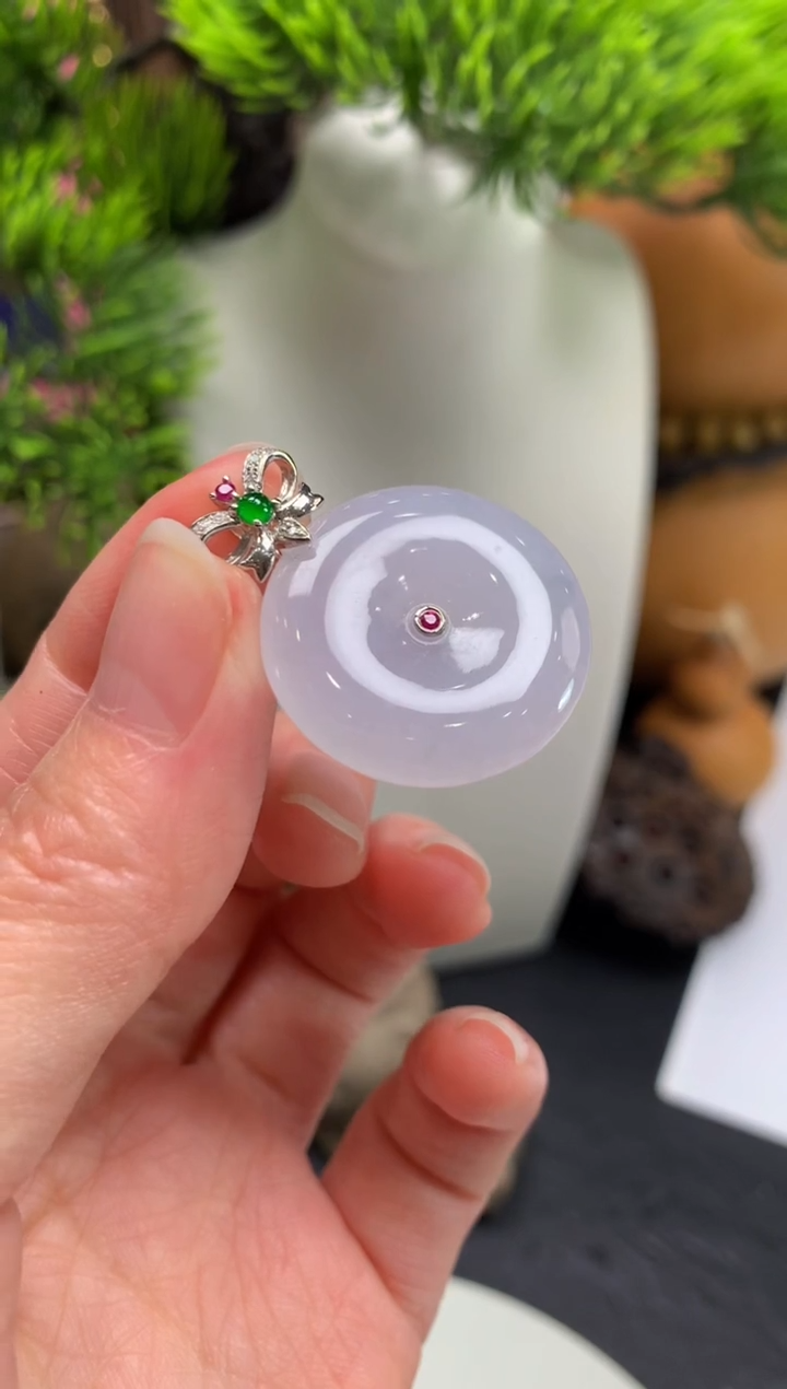 颈饰18K金镶嵌翡翠向**想---125077