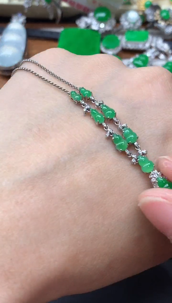 颈饰18K金镶嵌翡翠a****）390-中国好珍宝