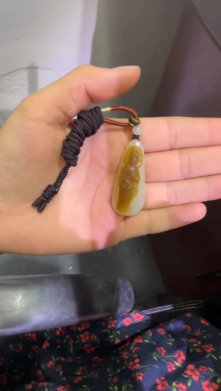 和田玉未镶嵌吊坠(赠链)金山糖白观音（产地直发）