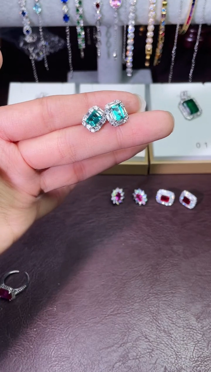 合金合成钻石帕拉伊巴耳钉