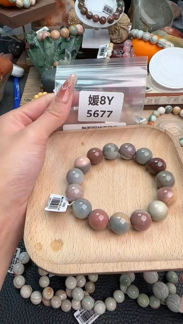 【闪购商品】石英质玉手链未镶嵌8Y5677