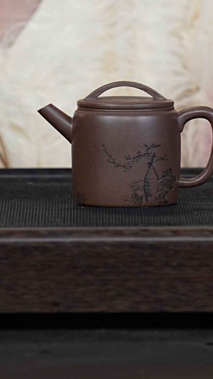 【闪购商品】紫砂茶壶梨皮紫泥刻绘高汉瓦
