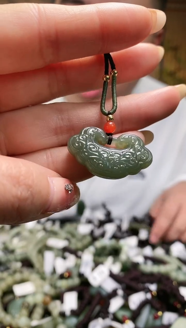 【闪购商品】和田玉颈饰未镶嵌多样性发货，拍一发一