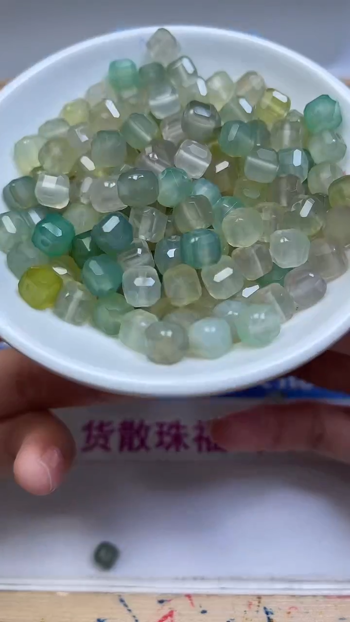 未镶嵌散珠玛瑙/玉髓L252 葡萄玛瑙方糖8mm10个9.9元