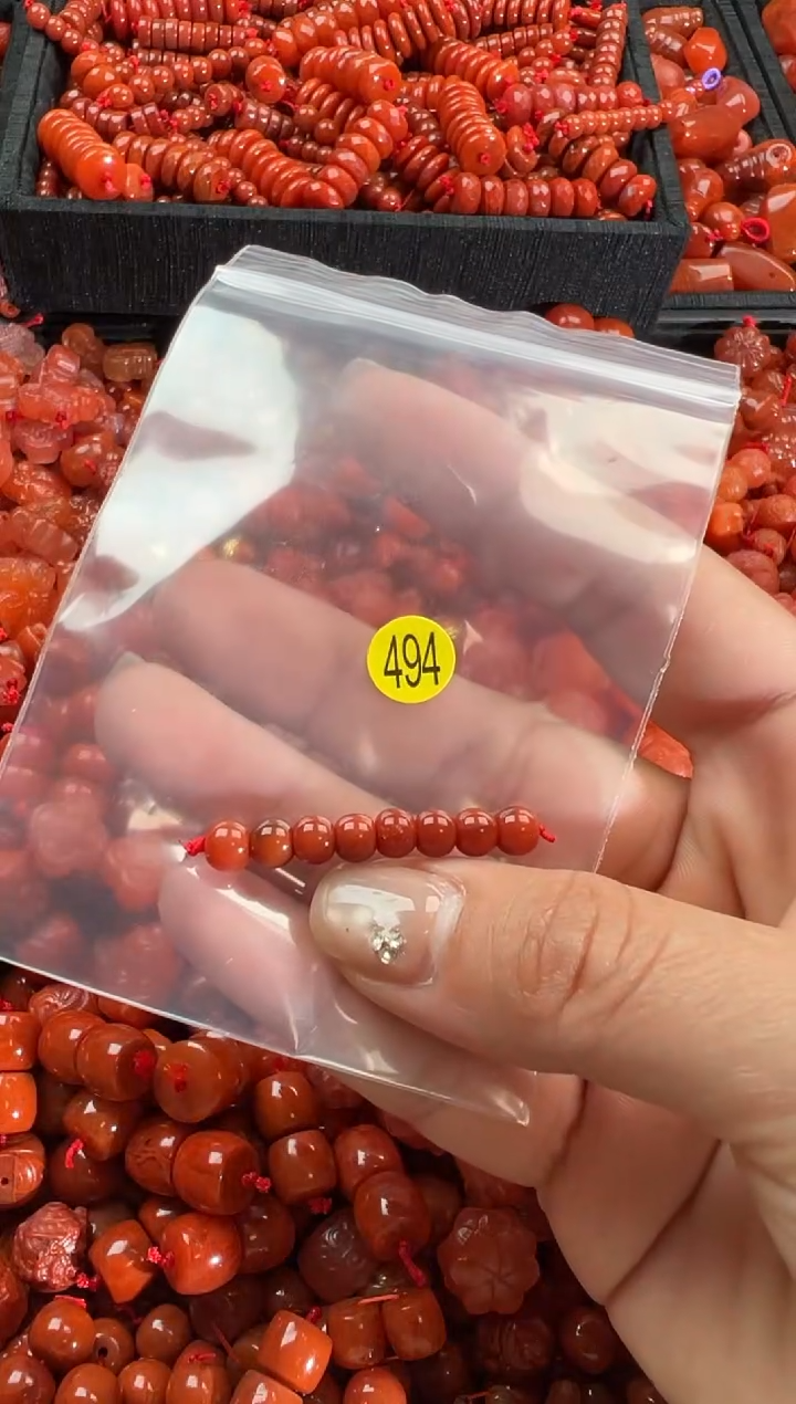 【闪购商品】南红玛瑙颈饰未镶嵌1