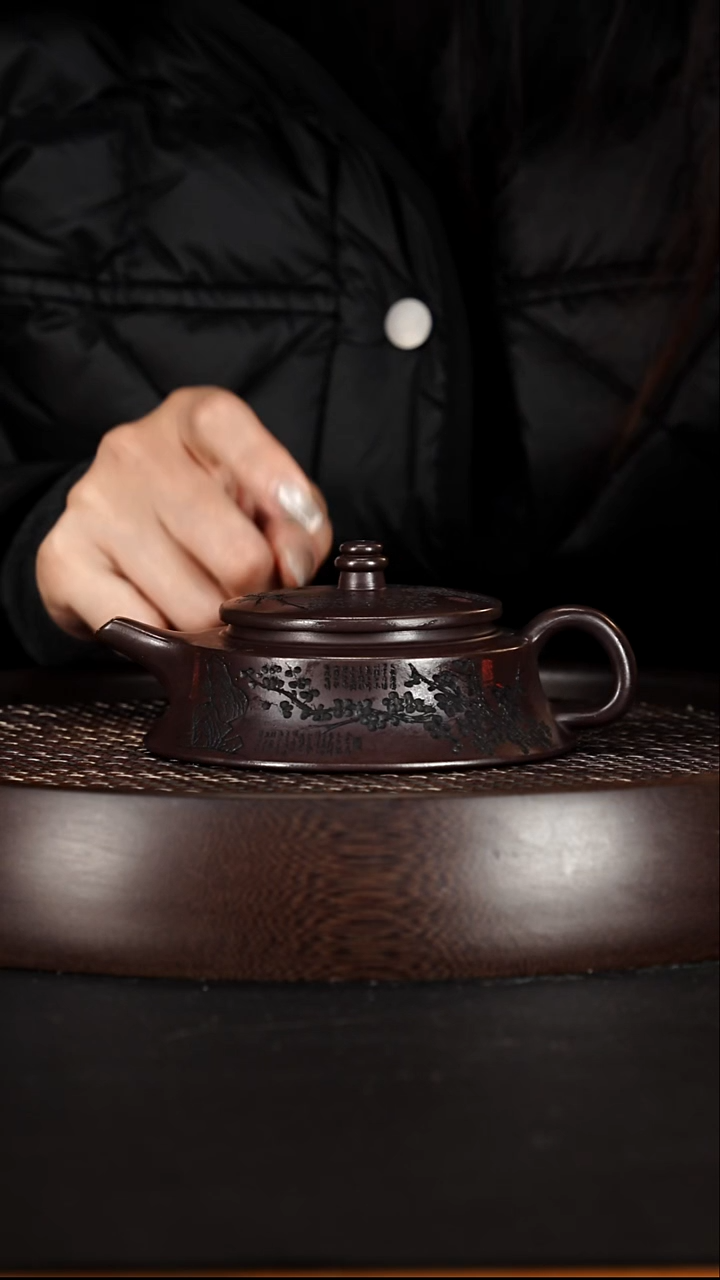 茶壶紫砂宜兴紫砂壶紫龙血砂桑扁220cc