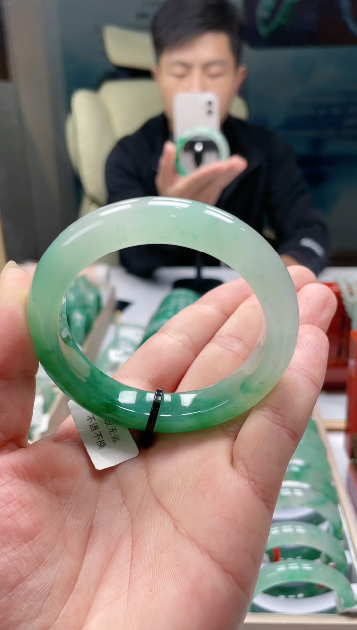 石英质玉手镯未镶嵌非洲翠手镯多样性发货