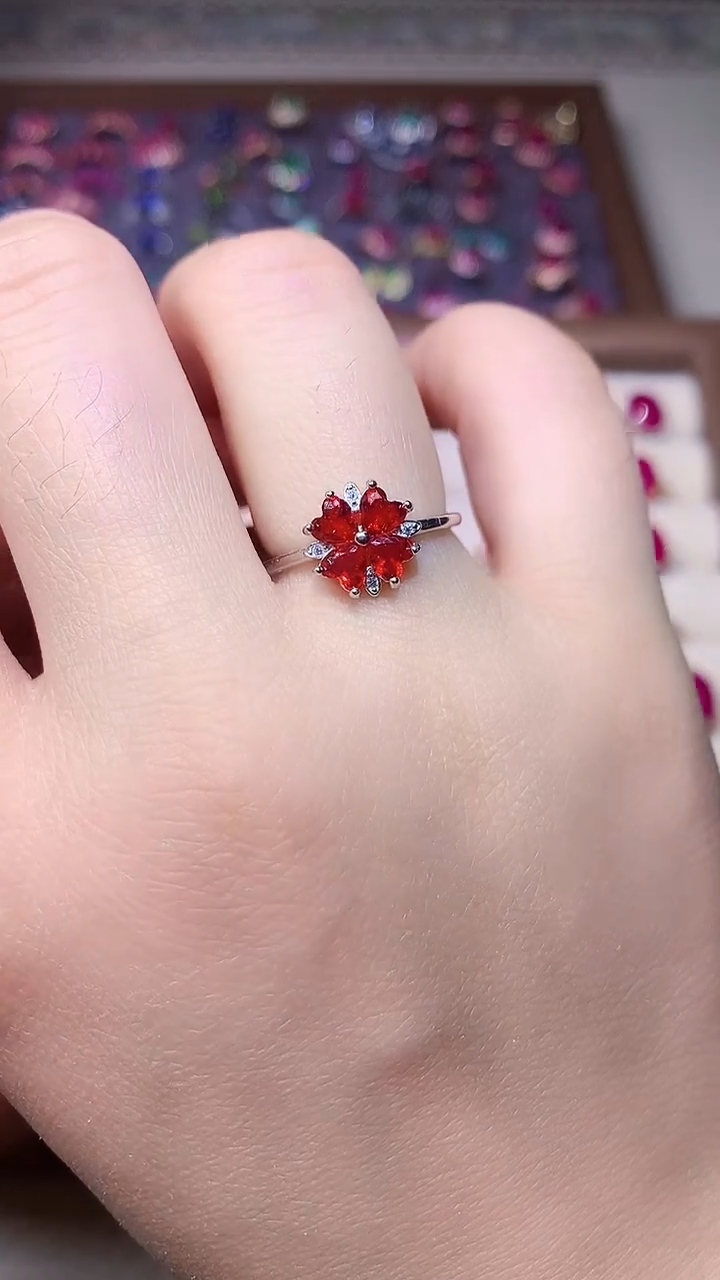 【闪购商品】红宝石戒指银S925镶嵌....